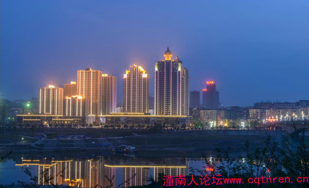 外滩夜景.jpg