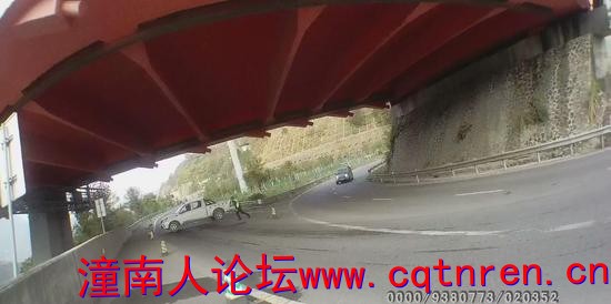 QXq9-fxypipt1023783.jpg
