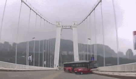 8395eb7f332cbeb15d8ea13b57838288.gif