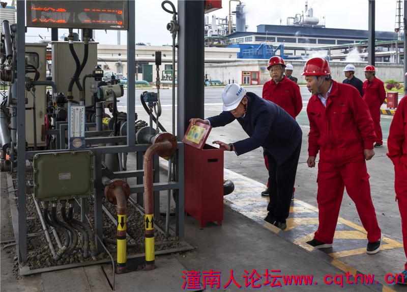 检查万利来化工.jpg