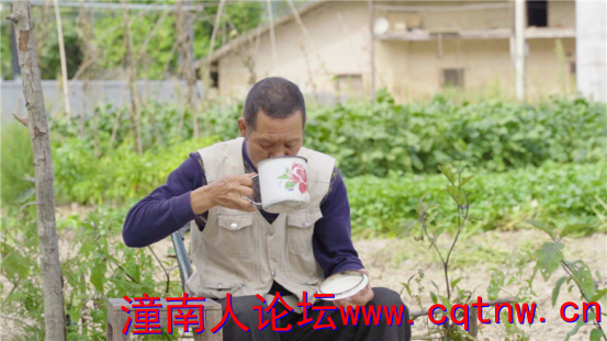 今晚七点！这个直播间六千多的农产品敞起送，快来这里捡趴活！1122.png