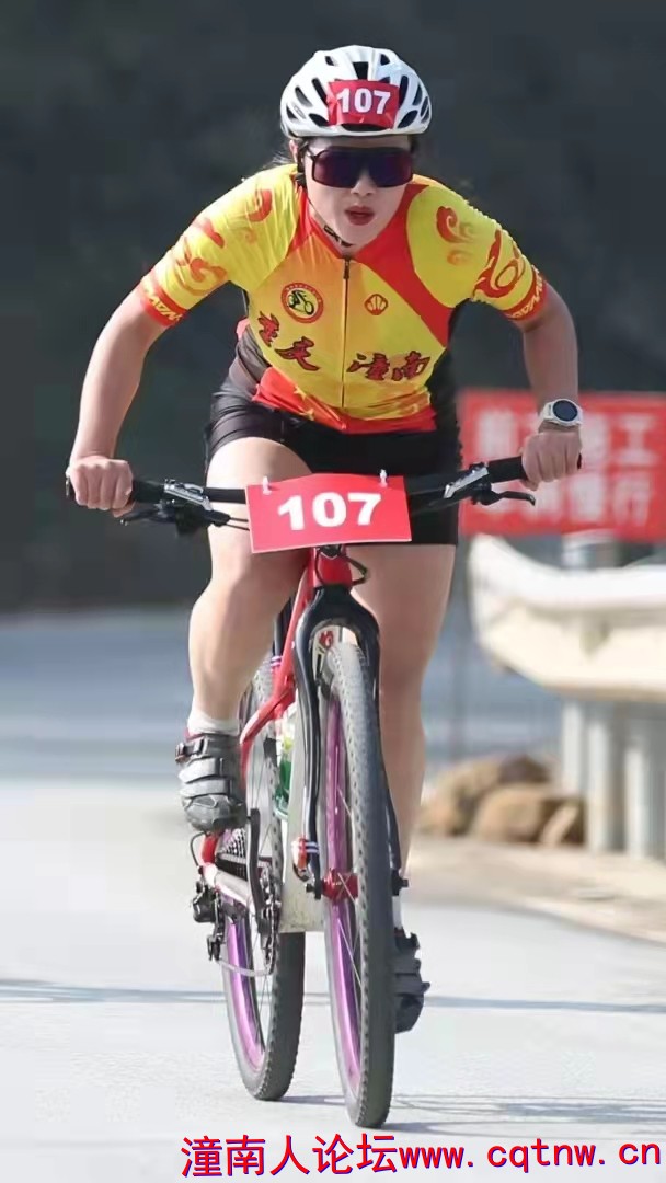 公路自行车项目李英获女子组第六名.jpg